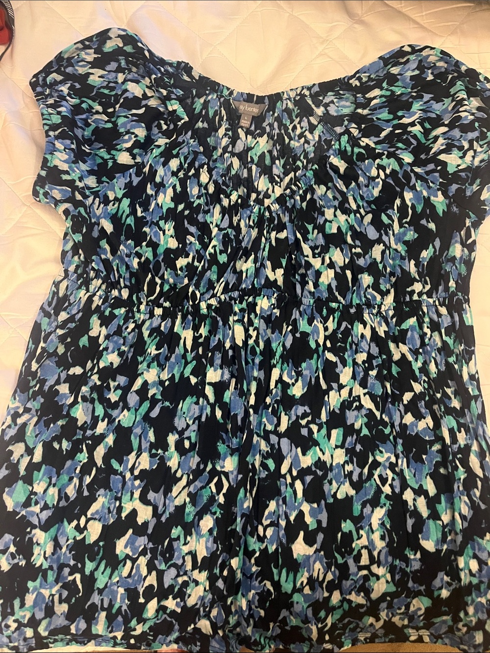 Daisy Fuentes Black/Blue/Teal/White Abstract-Print Short Sleeve Blouse